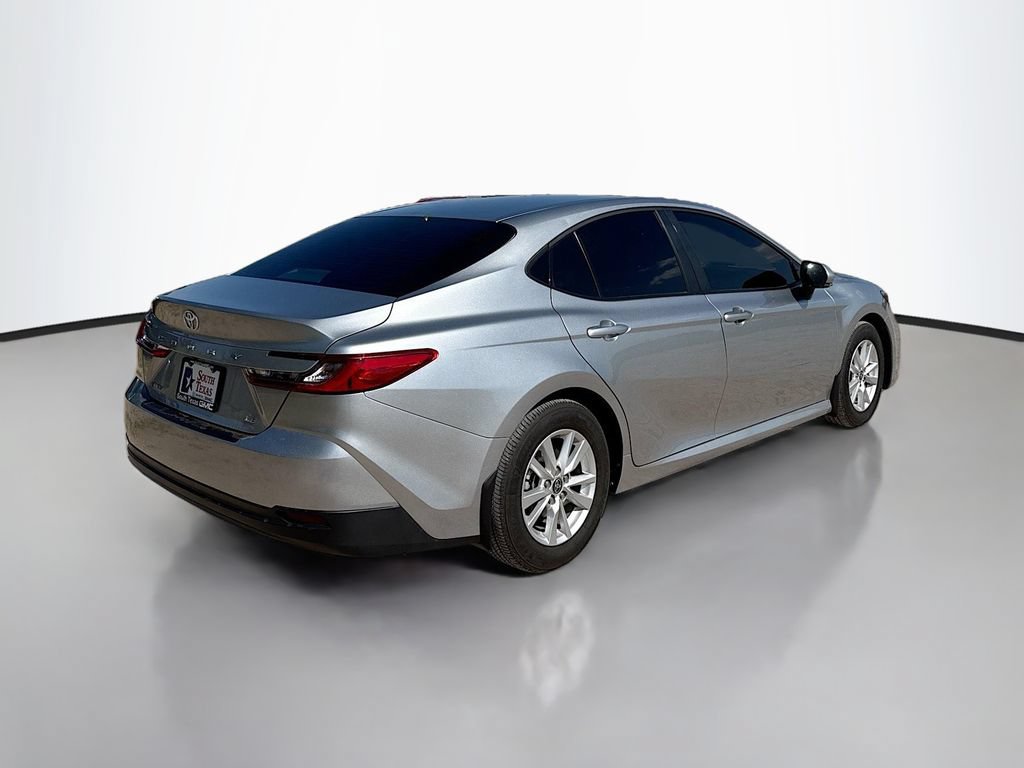 Used 2025 Toyota Camry LE w/ Convenience Package FWD image 7