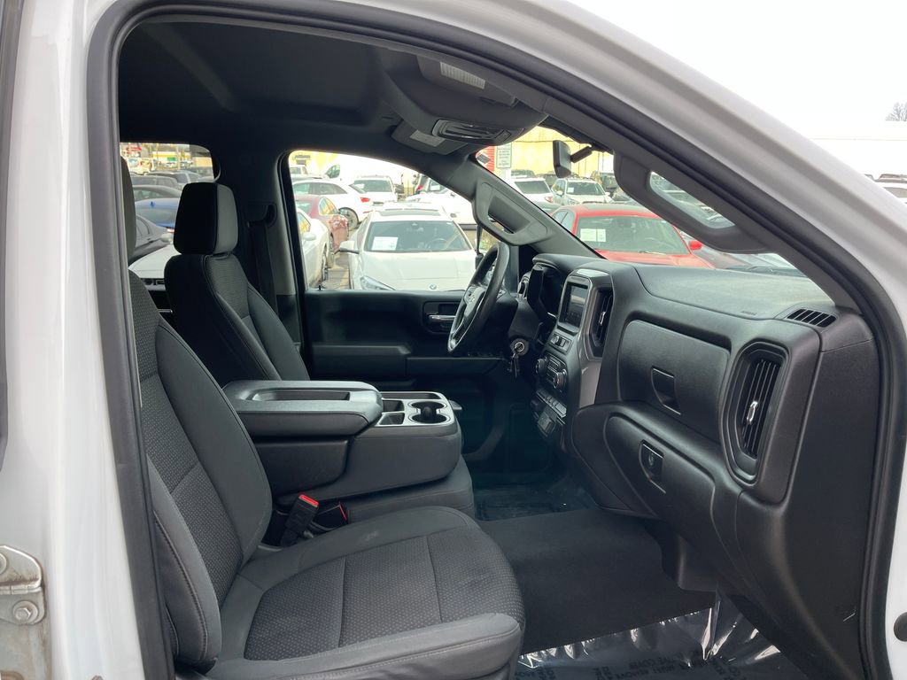 Used 2021 Chevrolet Silverado 2500 Custom w/ Custom Value Package image 28