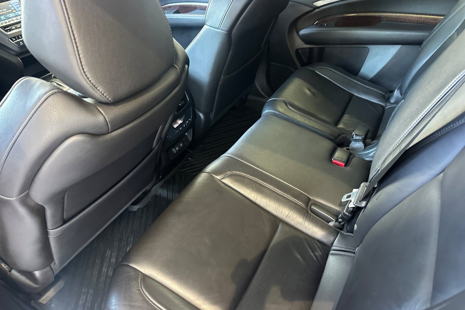 Used 2020 Acura MDX FWD image 15