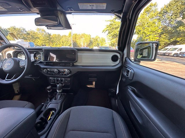 Used 2025 Jeep Wrangler Unlimited Sport S 4xe w/ Convenience Group AWD/4WD image 26