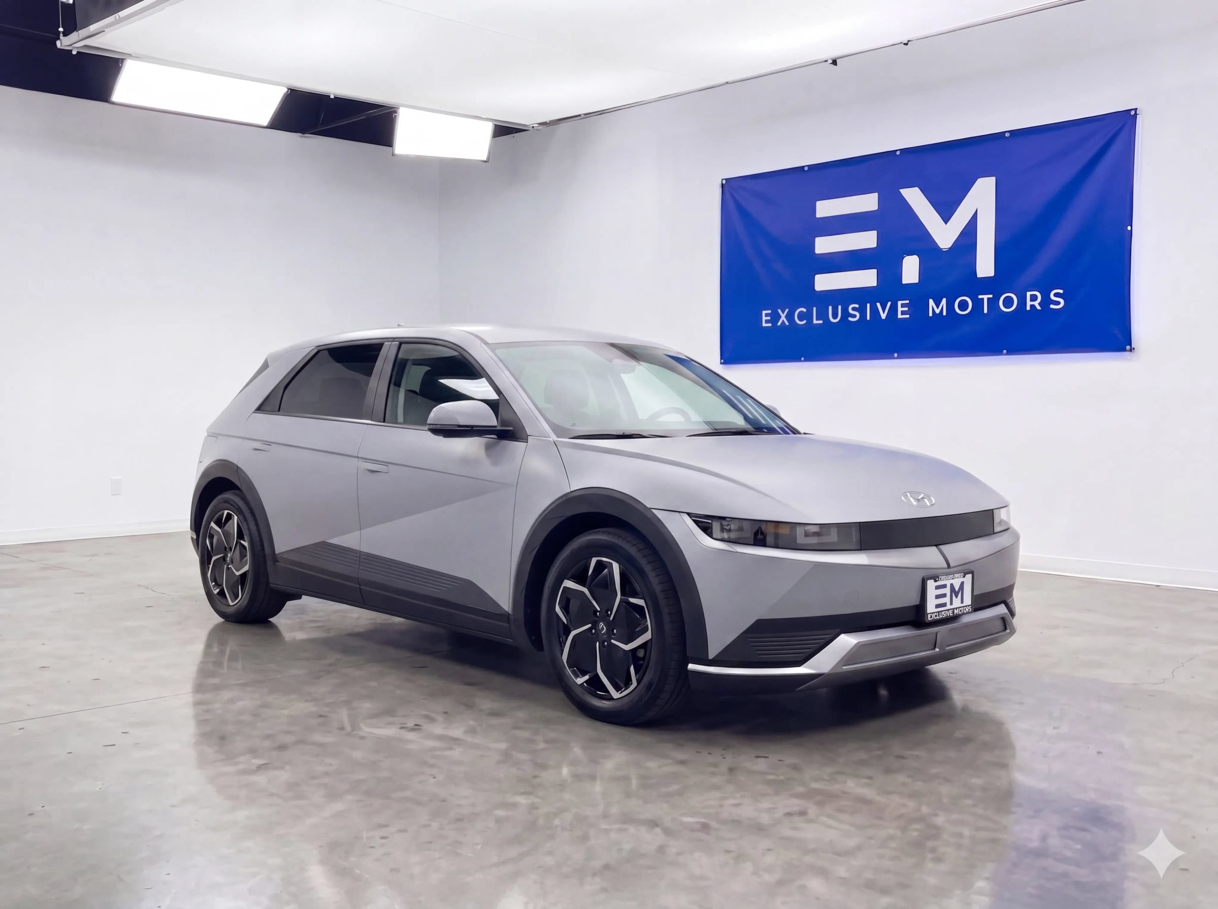 Used 2024 Hyundai Ioniq 5 SE RWD image 1