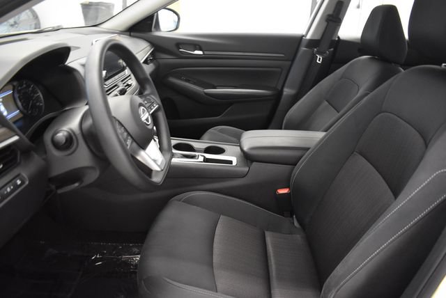 Used 2025 Nissan Altima 2.5 SV FWD image 22