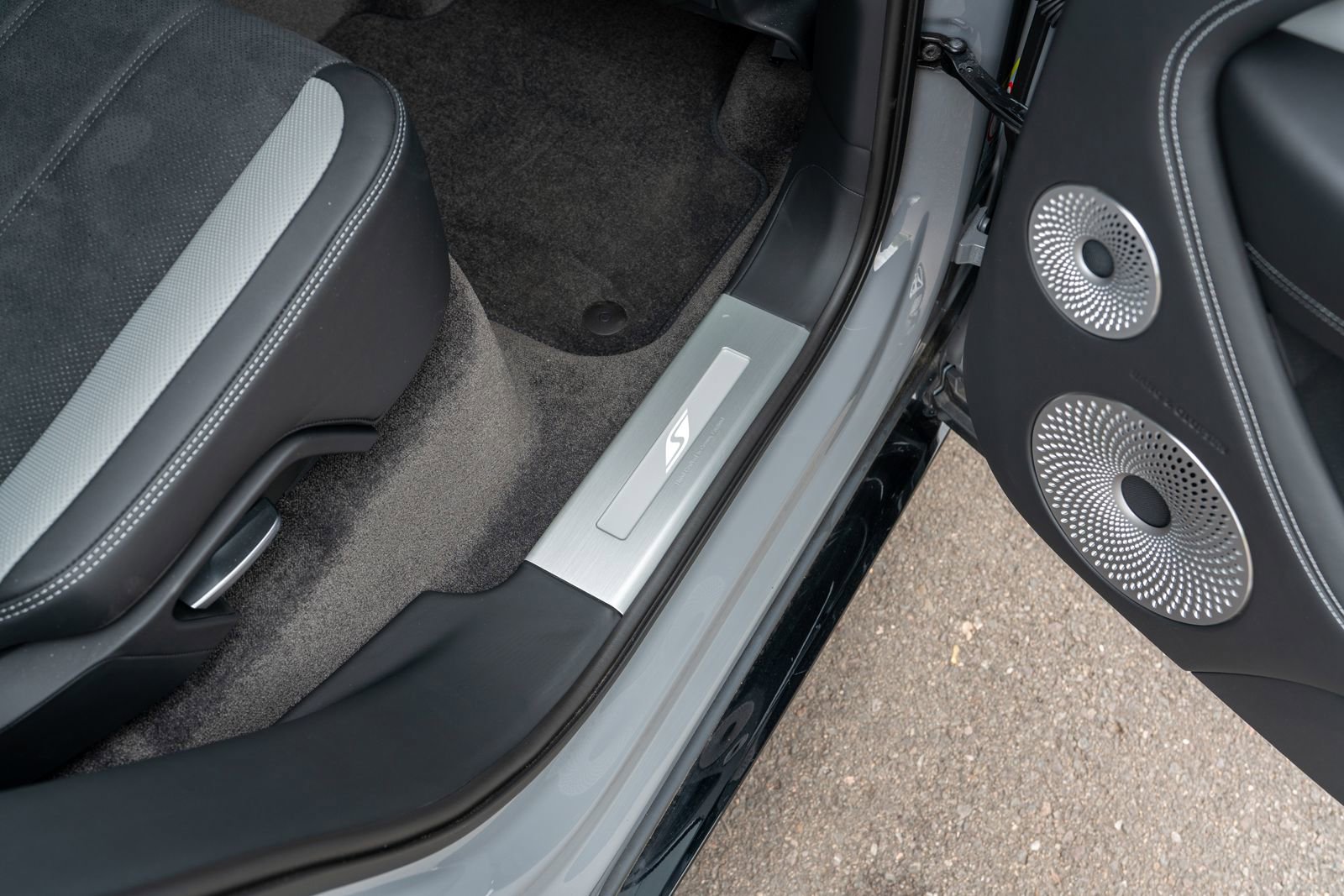 New 2025 Bentley Bentayga image 37