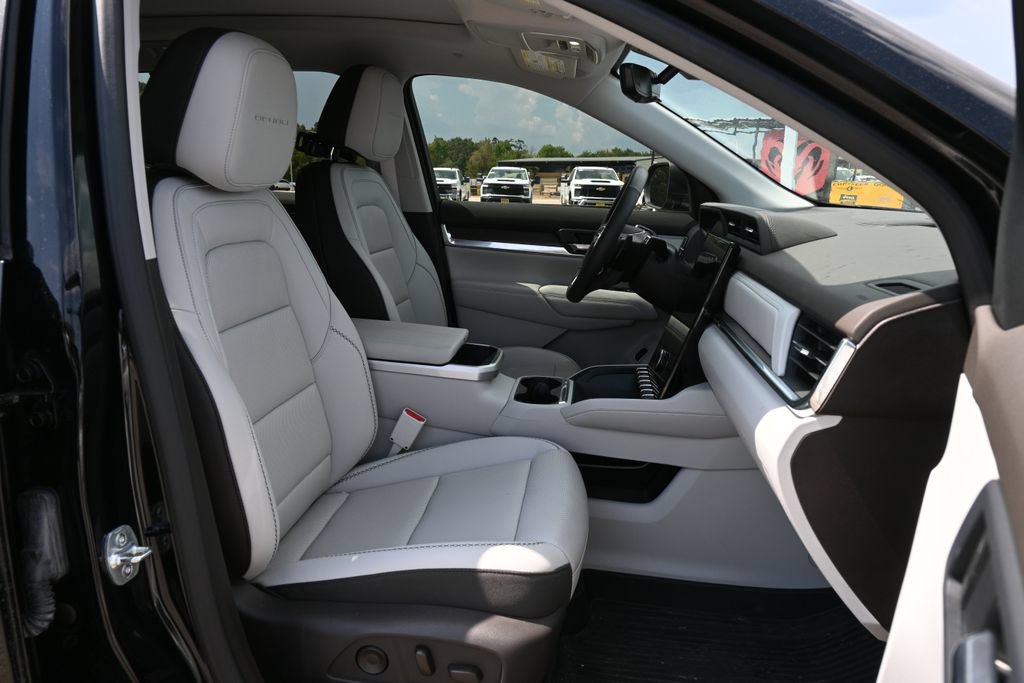 Used 2026 GMC Terrain Denali w/ LPO, Floor Liner Package AWD/4WD image 22