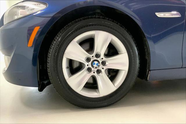 Used 2013 BMW 528i xDrive Sedan AWD/4WD image 8