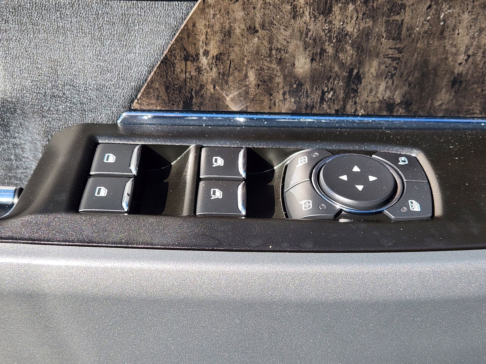 Used 2021 Ford F150 Lariat w/ Equipment Group 502A High image 28