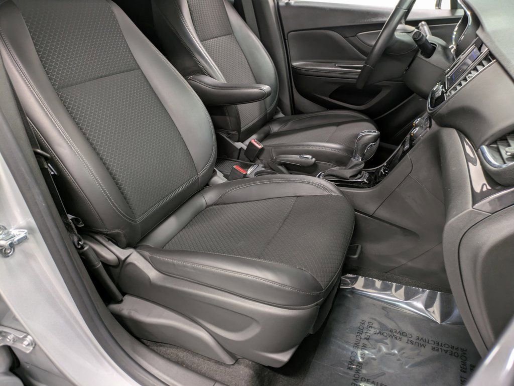 Used 2022 Buick Encore Preferred w/ Safety Package image 28