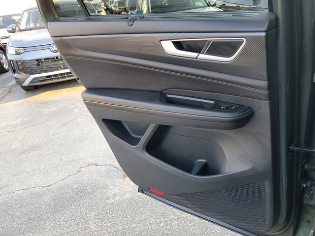 Certified 2026 Volkswagen Atlas Cross Sport SEL R-Line image 13