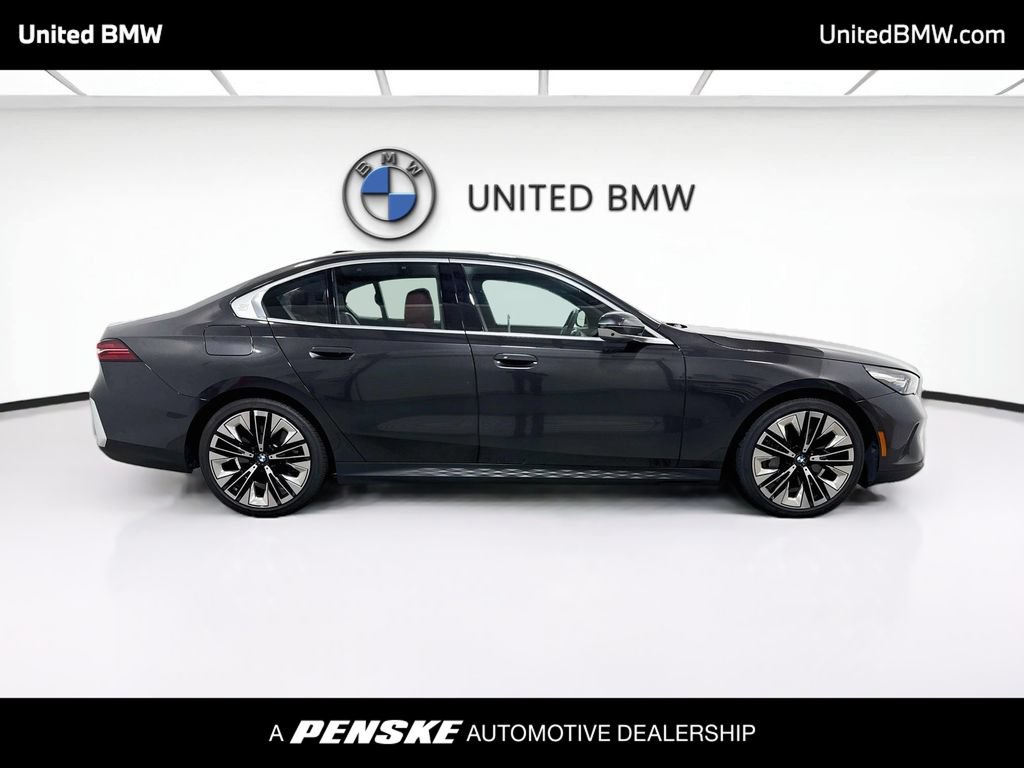 Certified 2026 BMW 540i xDrive AWD/4WD image 4
