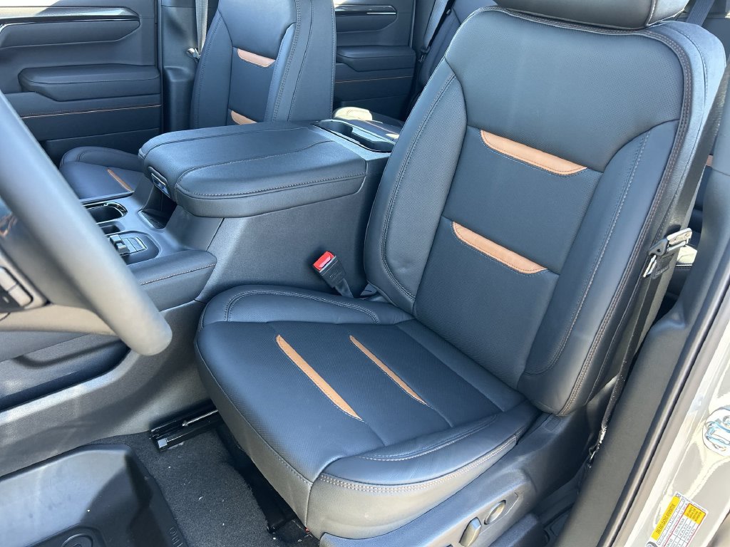 New 2026 GMC Sierra 1500 AT4 w/ Technology Package AWD/4WD image 19