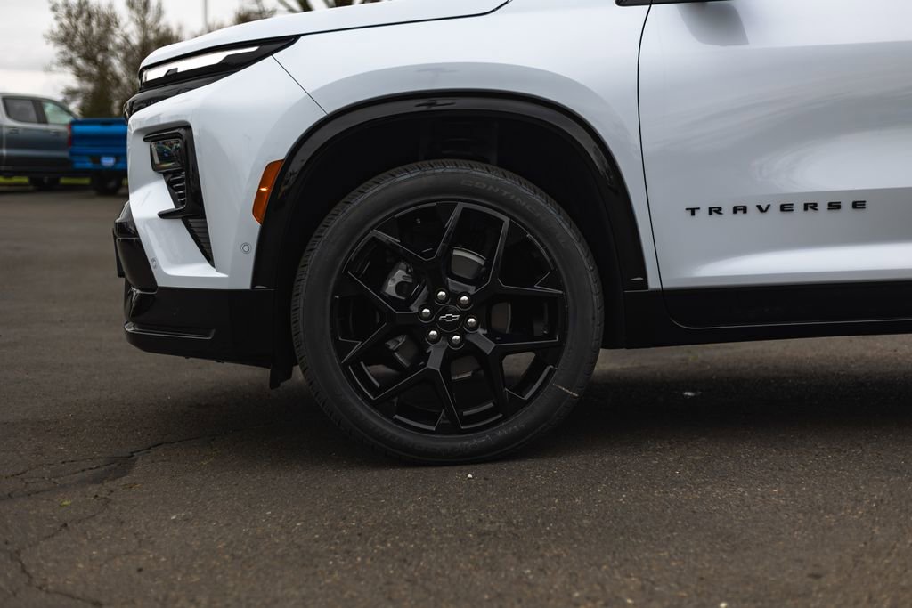 New 2026 Chevrolet Traverse RS w/ LPO, Floor Liner Package image 12