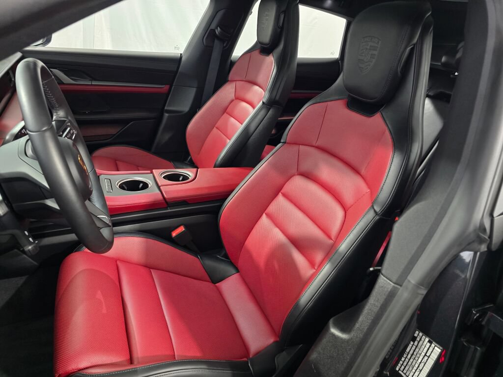 Certified 2025 Porsche Taycan 4S AWD/4WD image 5