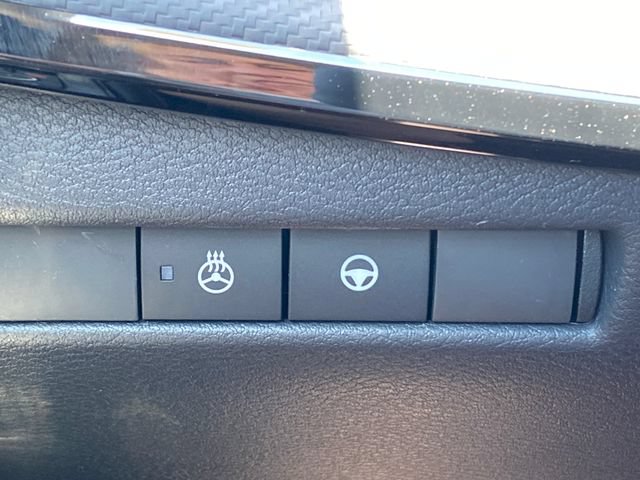 New 2026 Nissan Kicks SR w/ SR Premium Package AWD/4WD image 14