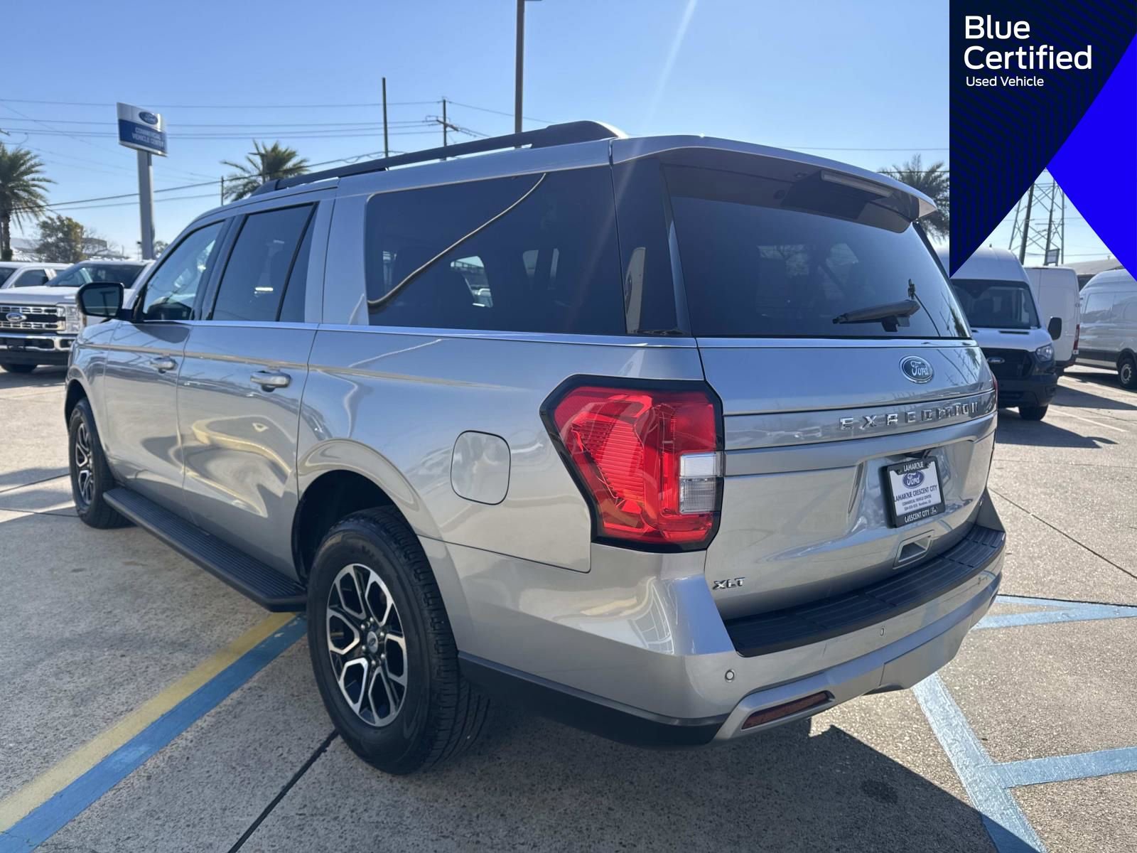 Certified 2024 Ford Expedition Max XLT image 7