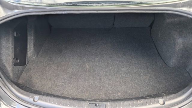 Used 2012 MAZDA MAZDA3 i Touring FWD image 13