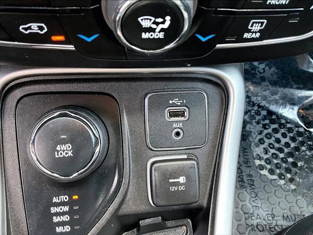 Used 2019 Jeep Compass Latitude w/ Popular Equipment Group AWD/4WD image 25
