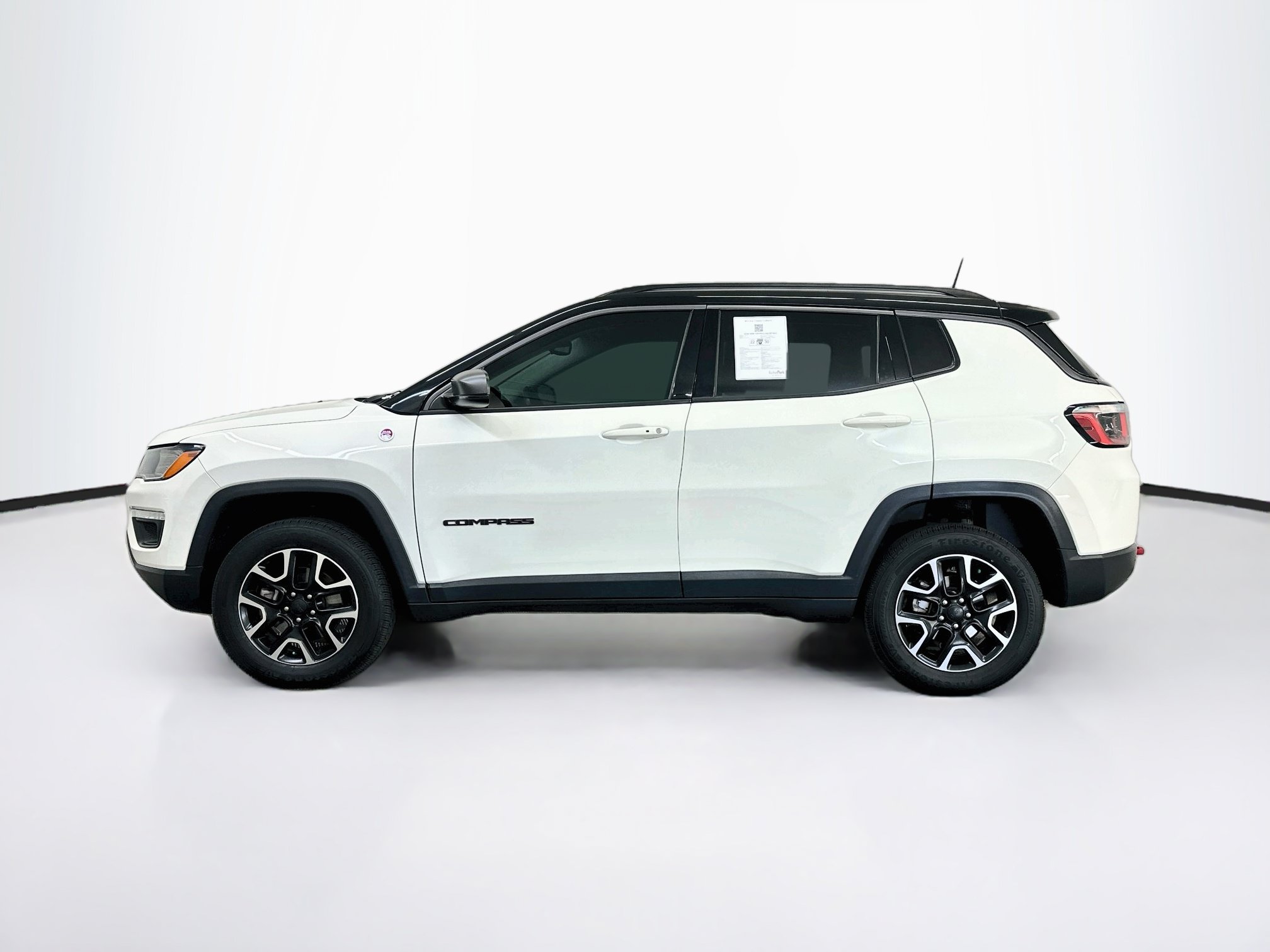 Used 2019 Jeep Compass Trailhawk w/ Cold Weather Group AWD/4WD image 4