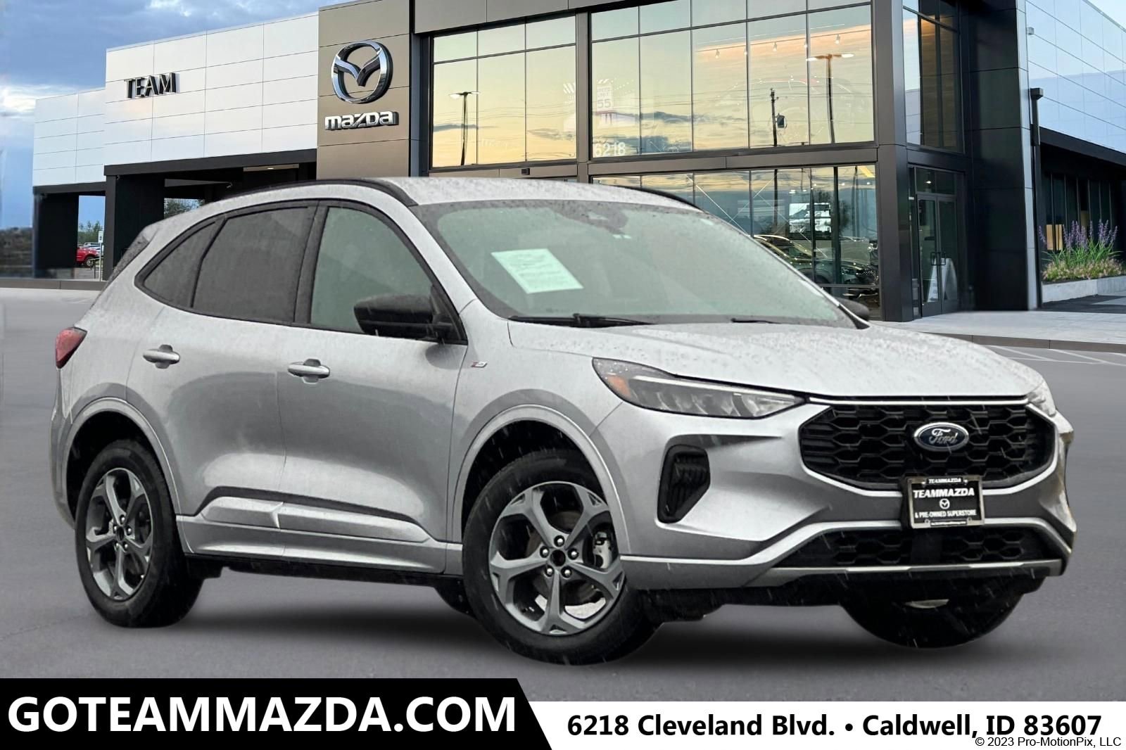 Used 2024 Ford Escape ST-Line image 1