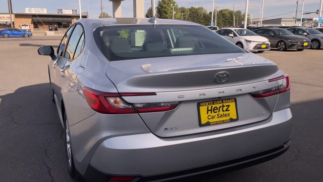Used 2026 Toyota Camry LE FWD image 8