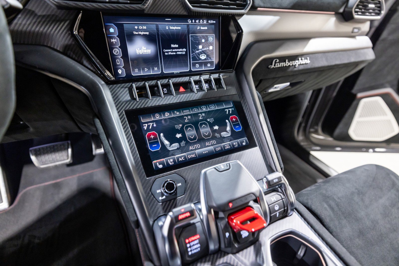 Used 2023 Lamborghini Urus Performante image 49