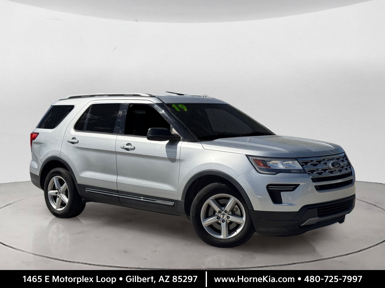 Used 2019 Ford Explorer XLT w/ Class III Trailer Tow Package FWD image 1