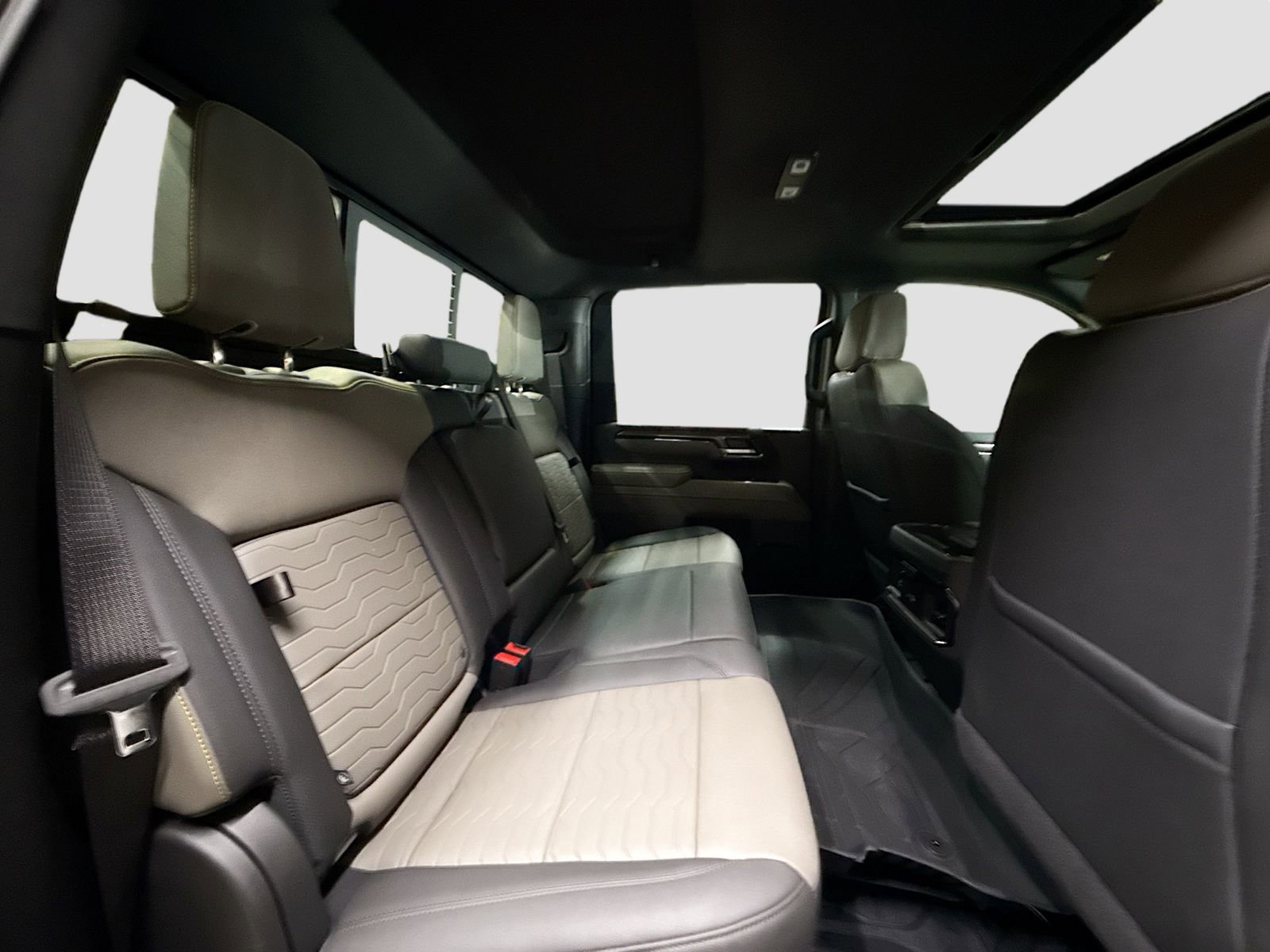 New 2026 Chevrolet Silverado 2500 ZR2 w/ LPO, Dark Essentials Package image 33