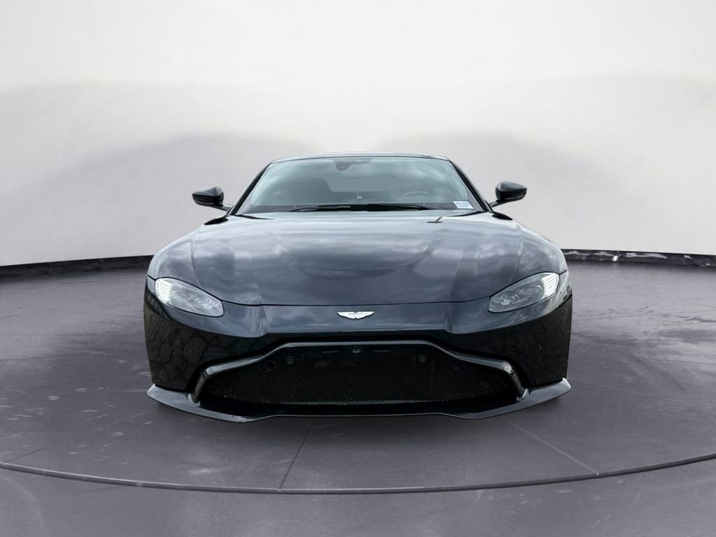 Used 2019 Aston Martin V8 Vantage Coupe image 14