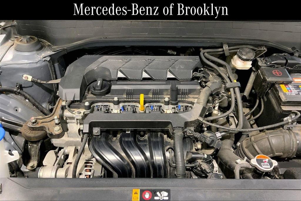Used 2023 Hyundai Venue SEL FWD image 16