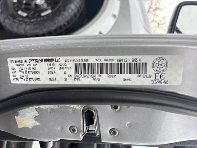 Used 2012 RAM 1500 Classic SLT w/ SLT Plus D￩cor Group image 26