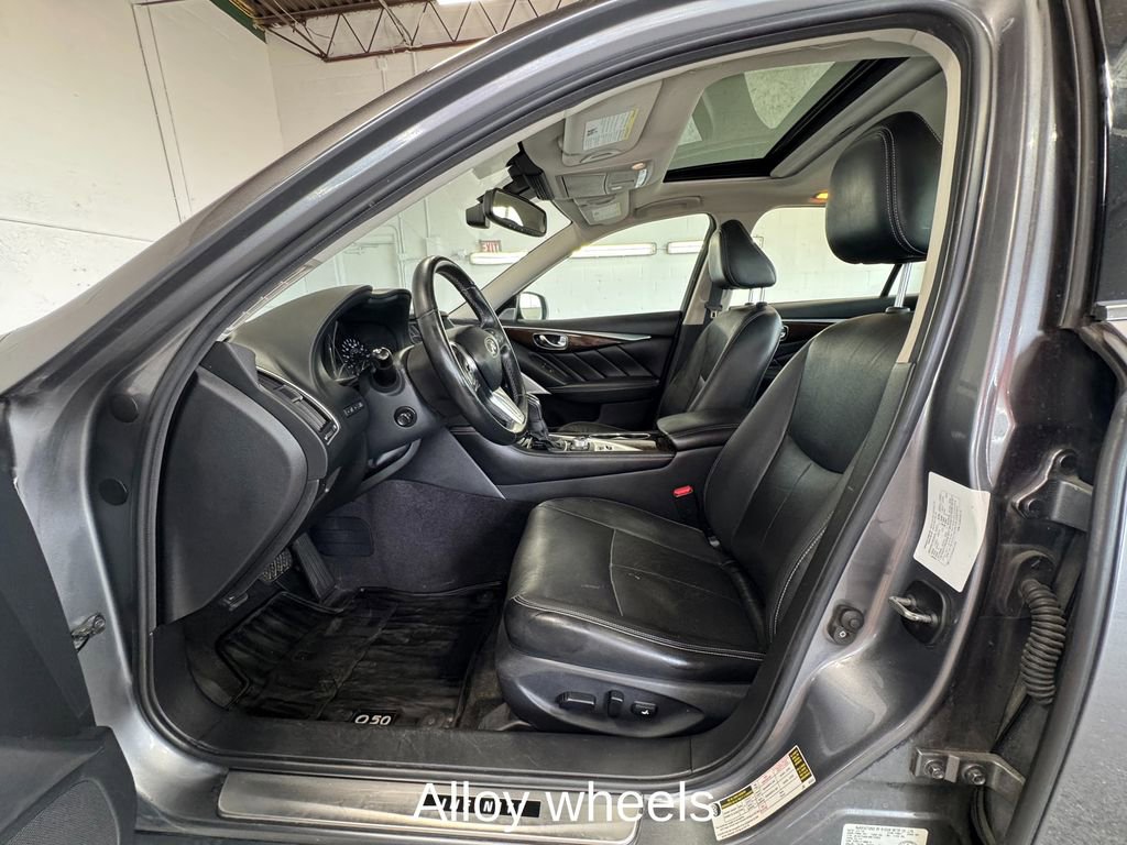 Used 2018 INFINITI Q50 Luxe AWD/4WD image 12