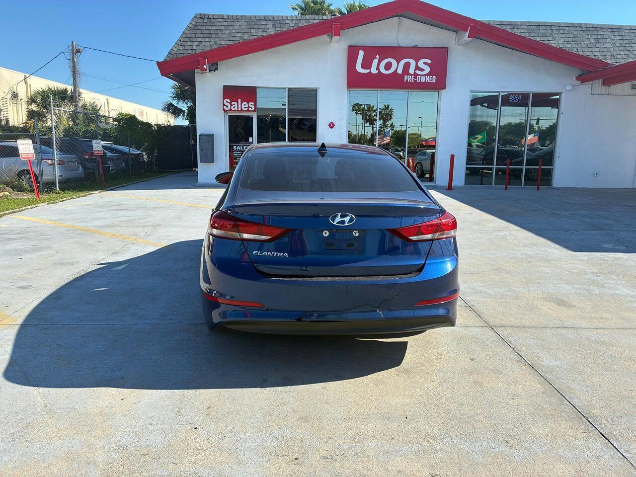 Used 2017 Hyundai Elantra Value Edition FWD image 10
