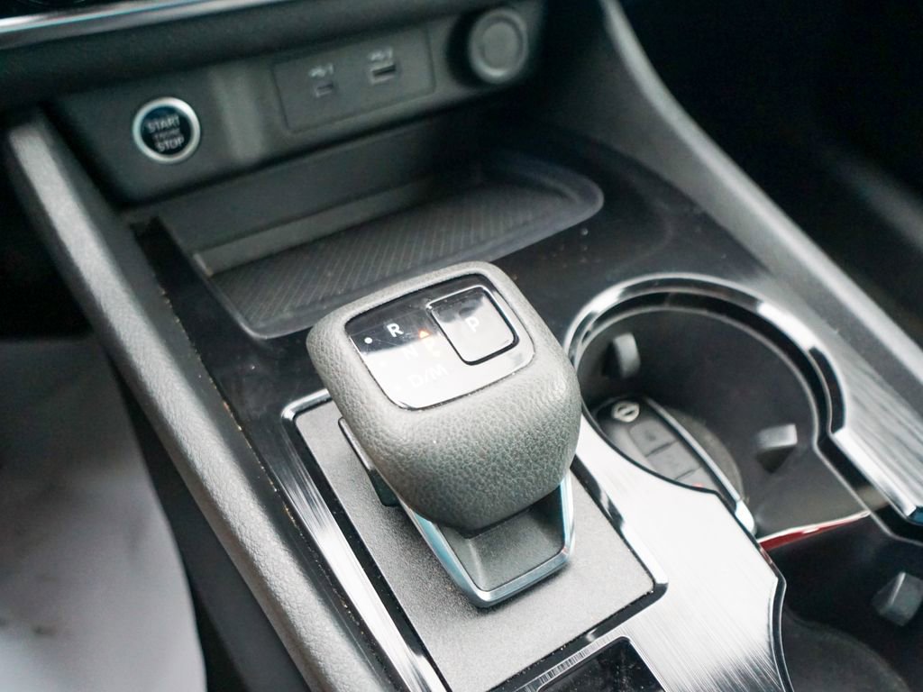 Used 2023 Nissan Rogue S image 21