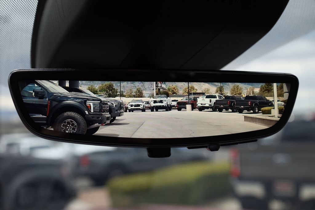 Used 2026 GMC Yukon Elevation w/ Elevation Premium Package AWD/4WD image 15