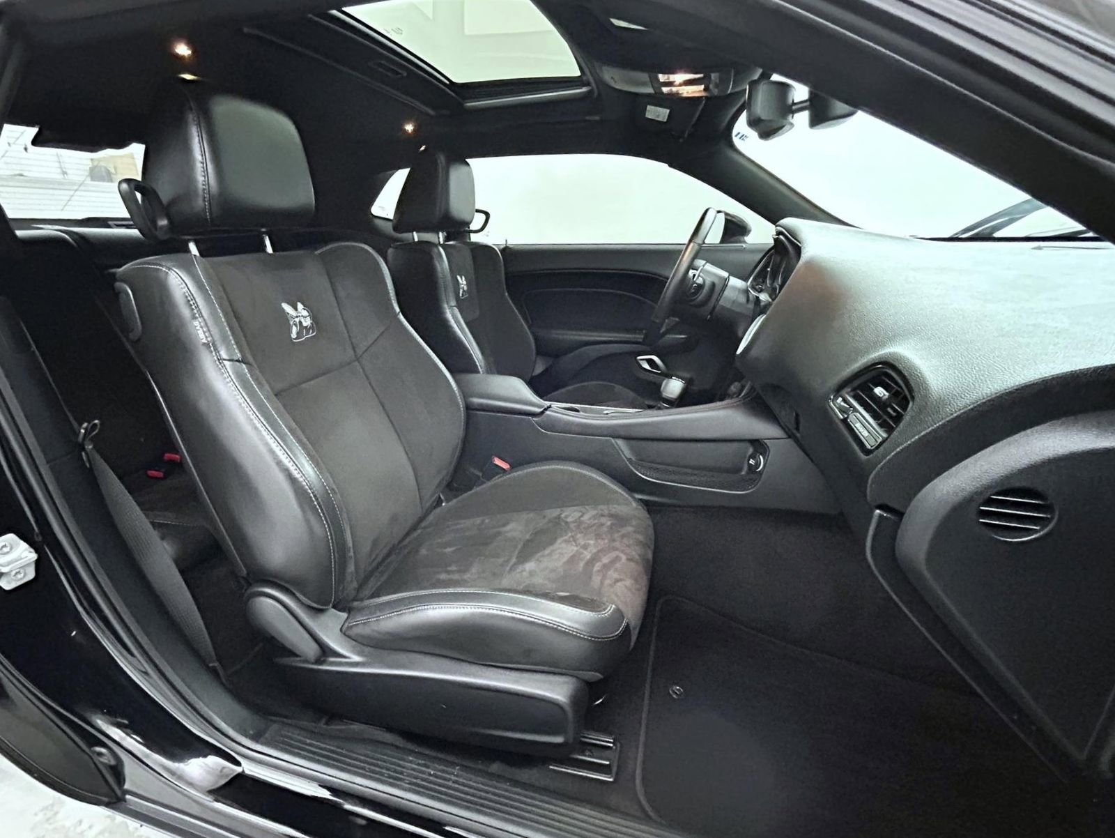 Used 2018 Dodge Challenger R/T Scat Pack image 15