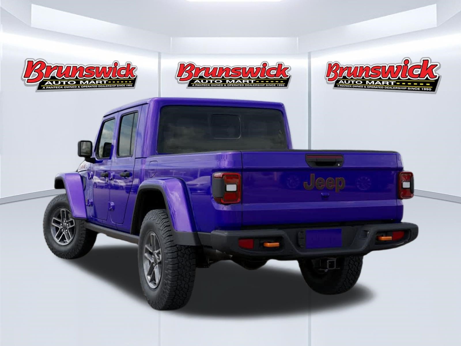 New 2026 Jeep Gladiator Mojave w/ Safety Group AWD/4WD image 3