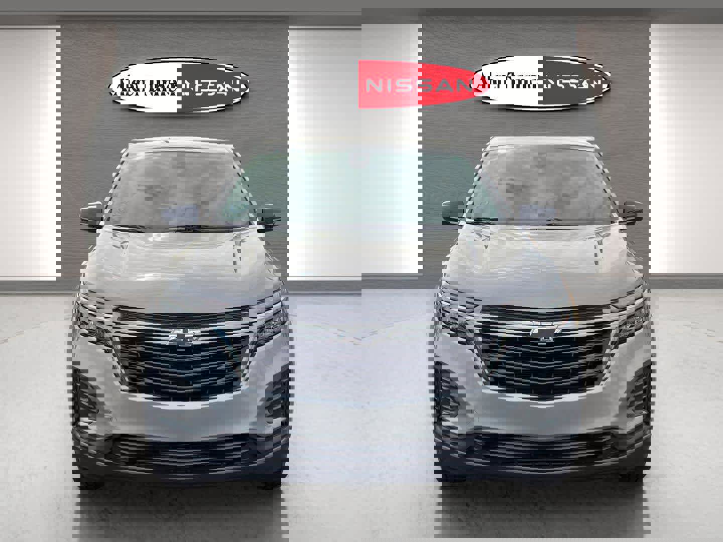 Used 2023 Chevrolet Equinox LS w/ LS Convenience Package image 4