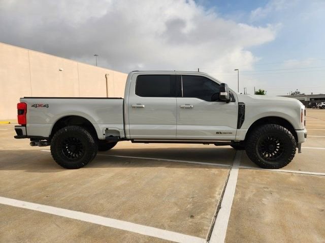 Used 2025 Ford F250 Platinum image 4