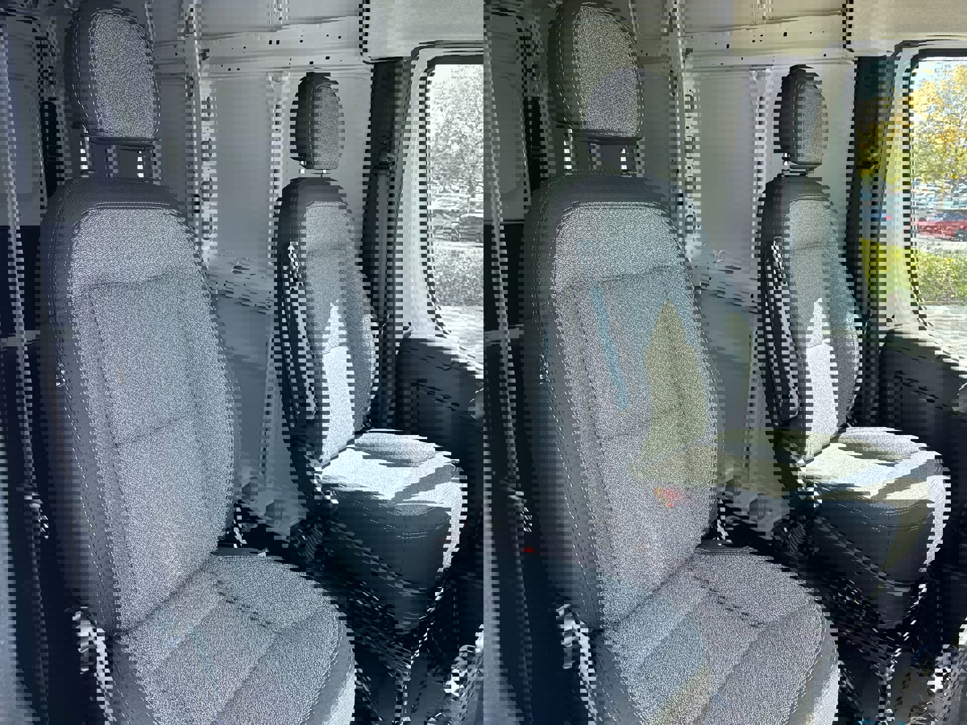 New 2025 RAM ProMaster 3500 w/ Convenience Group image 33