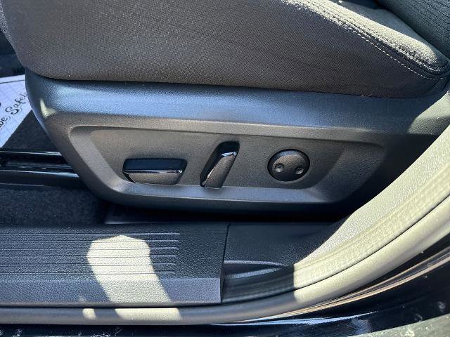 Certified 2023 Nissan Rogue SV AWD/4WD image 18