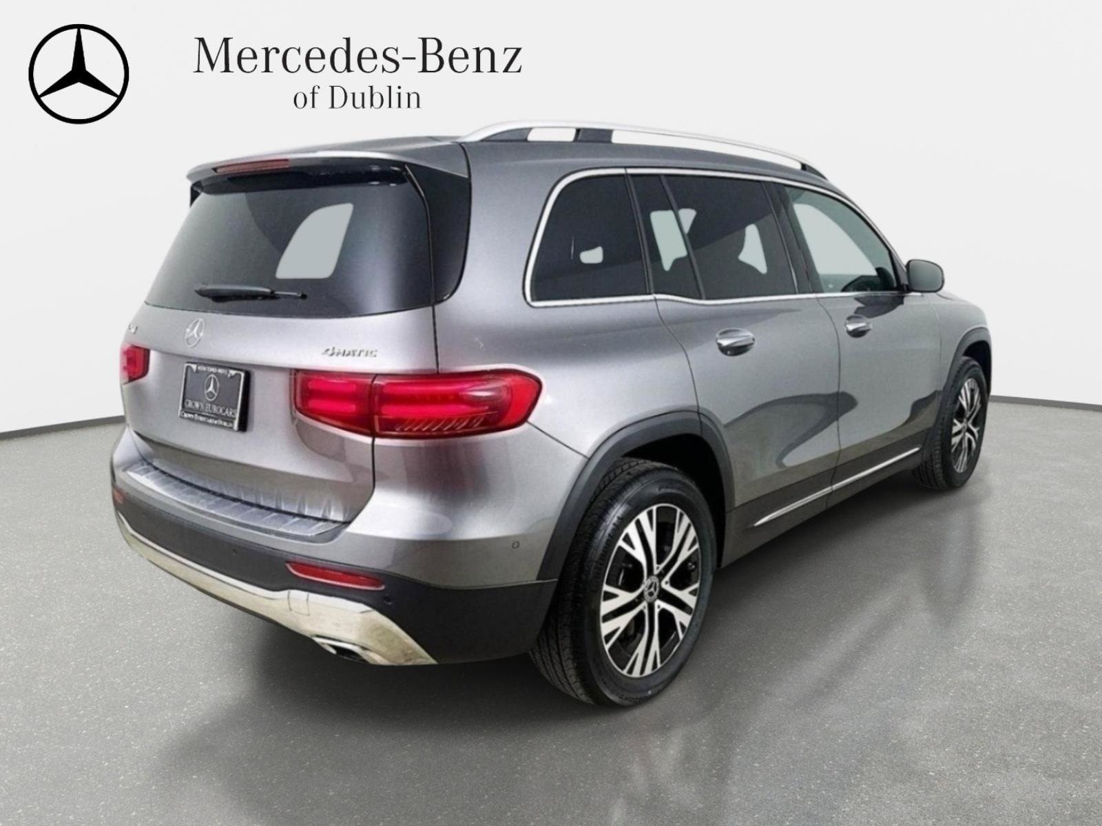 Used 2026 Mercedes-Benz GLB 250 4MATIC image 5