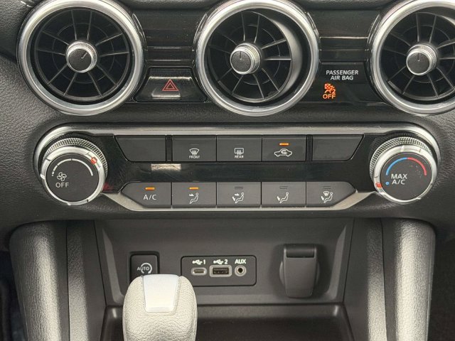Used 2025 Nissan Sentra SV FWD image 20