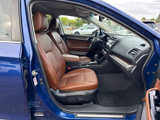 Used 2017 Subaru Outback 2.5i Touring w/ Popular Package #5A AWD/4WD image 9