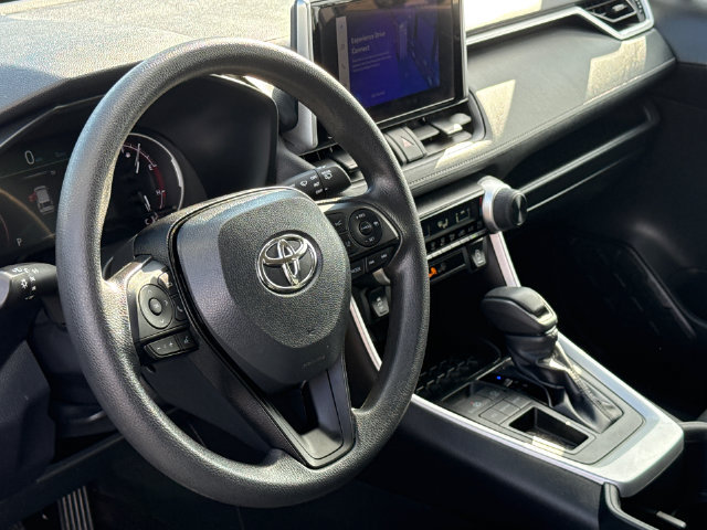 Used 2024 Toyota RAV4 LE FWD image 17