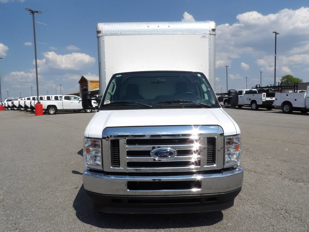 Used 2024 Ford E-450 and Econoline 450 Super Duty w/ Power Windows & Locks Group RWD image 12