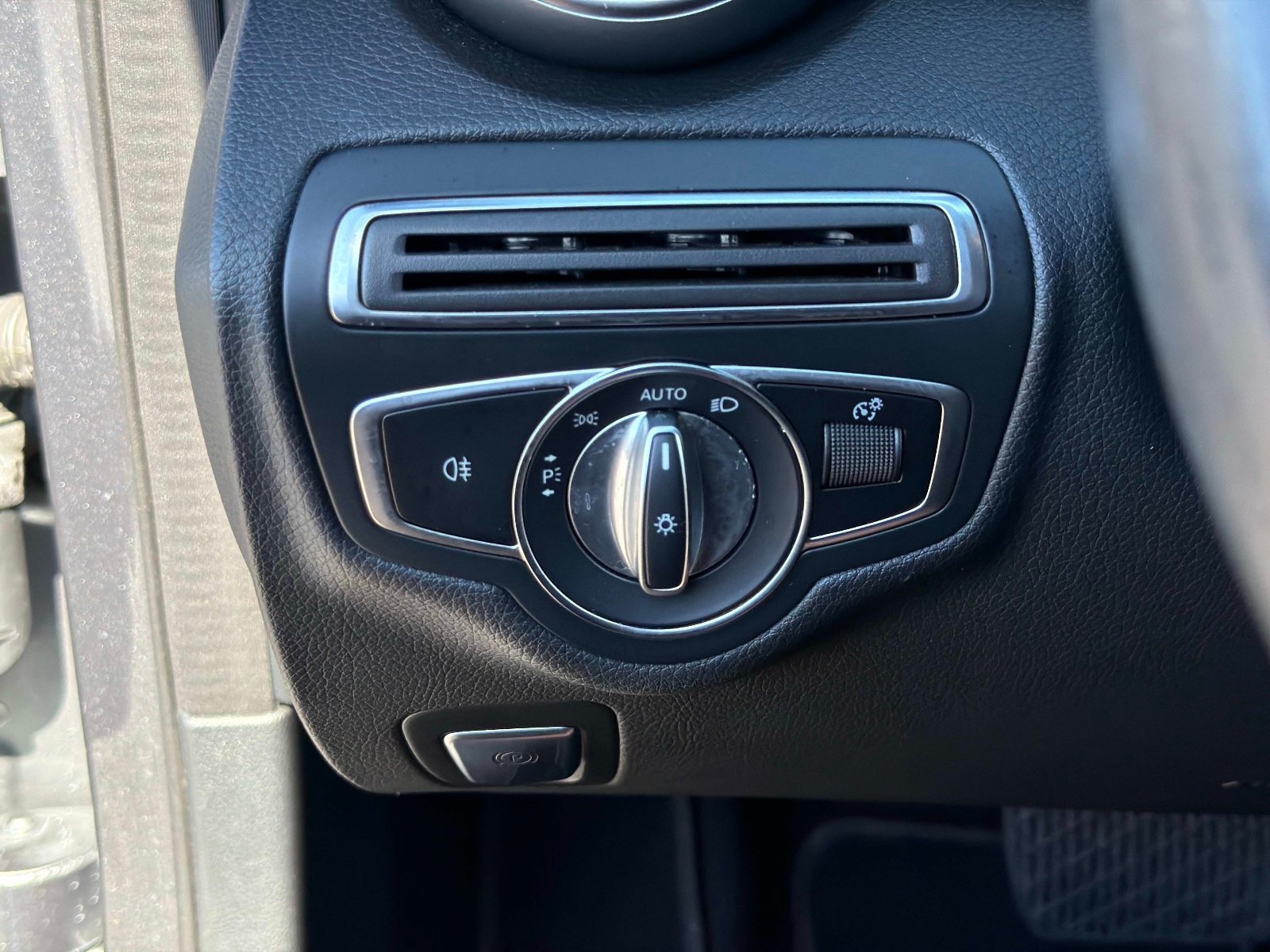 Certified 2021 Mercedes-Benz C 300 Sedan image 29