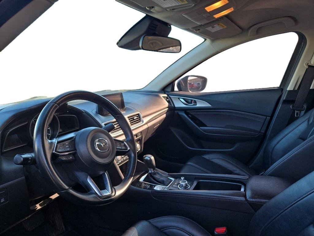 Used 2017 MAZDA MAZDA3 Touring image 8
