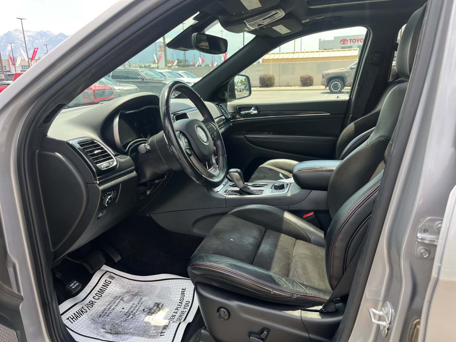 Used 2019 Jeep Grand Cherokee Trailhawk AWD/4WD image 10