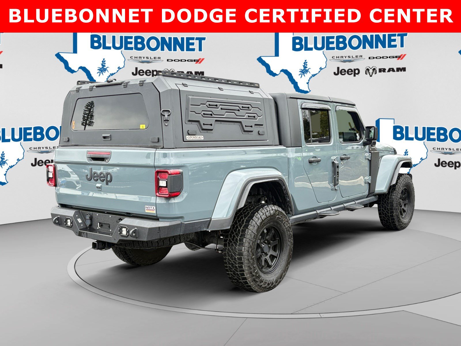 Used 2024 Jeep Gladiator Sport AWD/4WD image 5