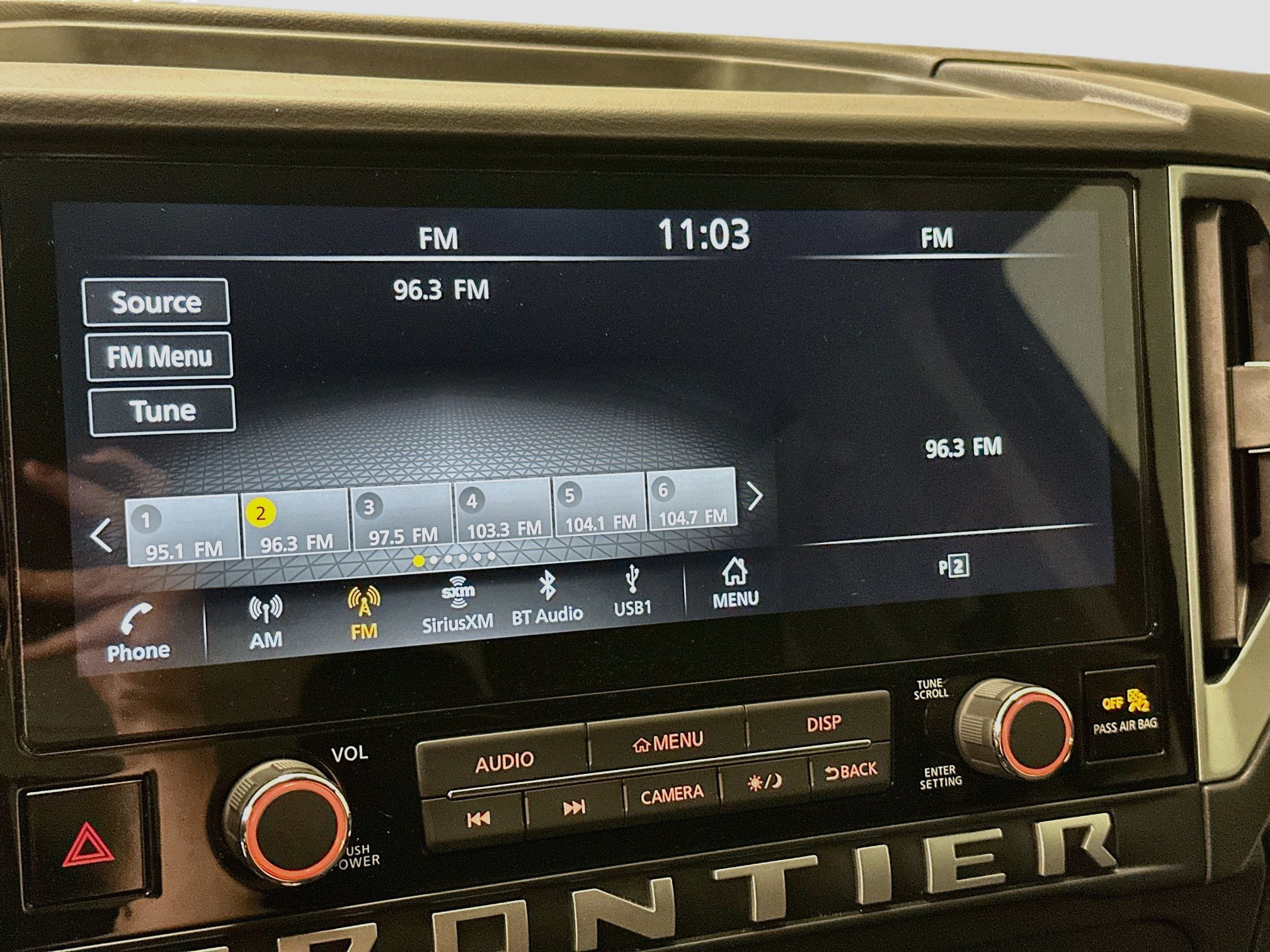 Used 2025 Nissan Frontier SV AWD/4WD image 21