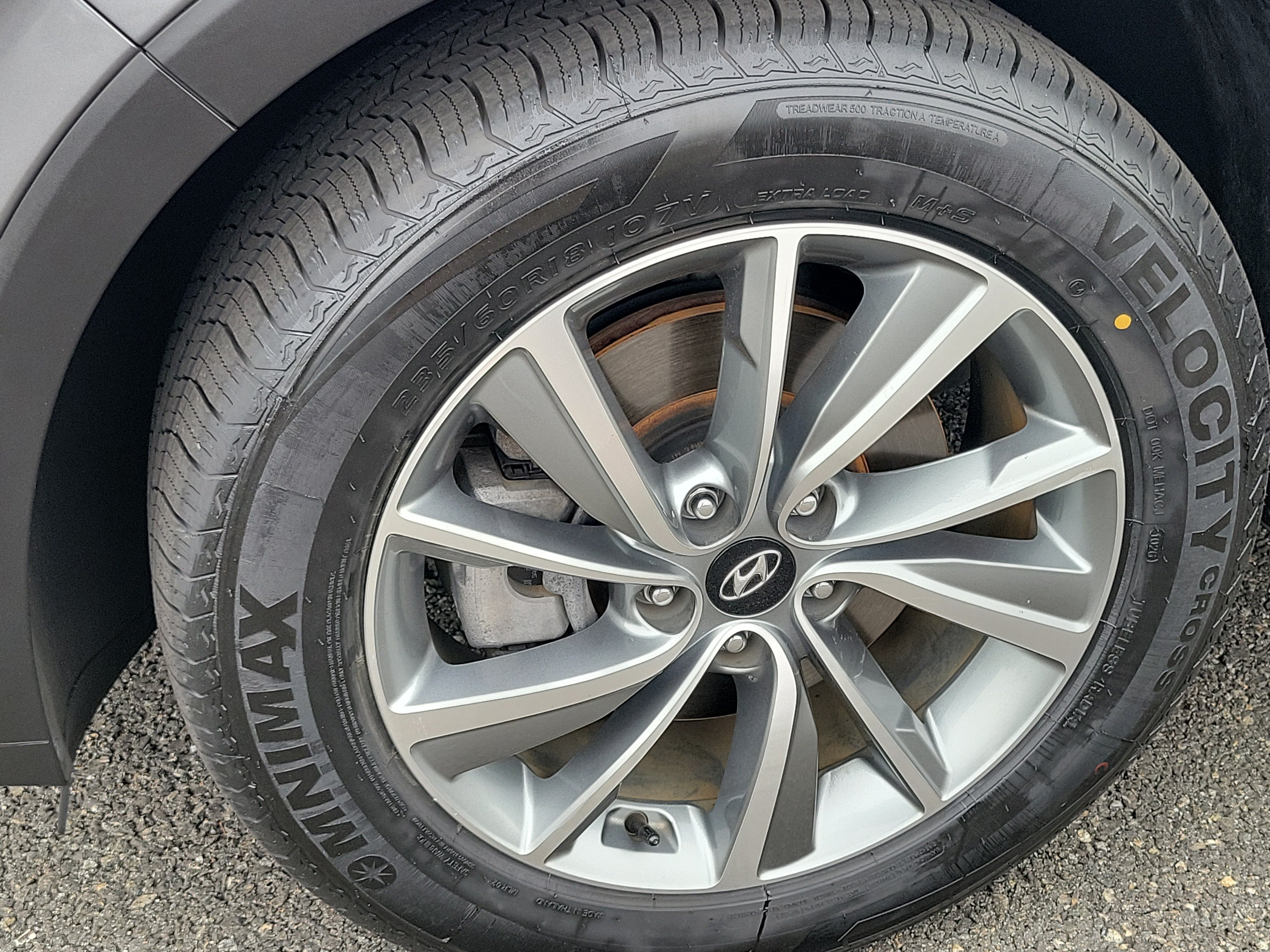 Used 2019 Hyundai Santa Fe Limited FWD image 7